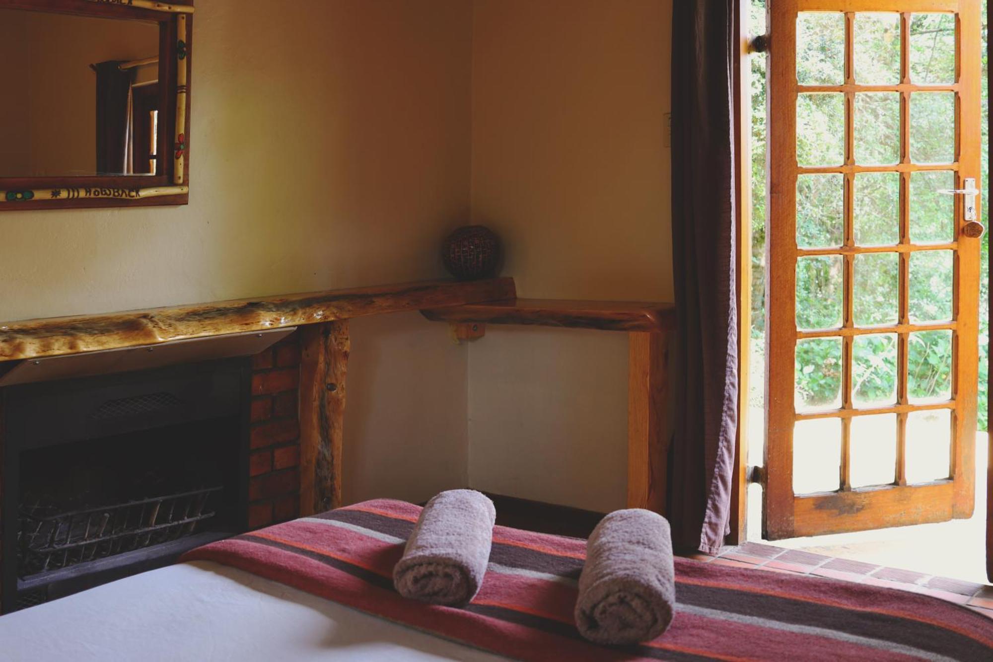 Away With The Fairies Nature Lodge And Backpackers Хогсбэк Экстерьер фото