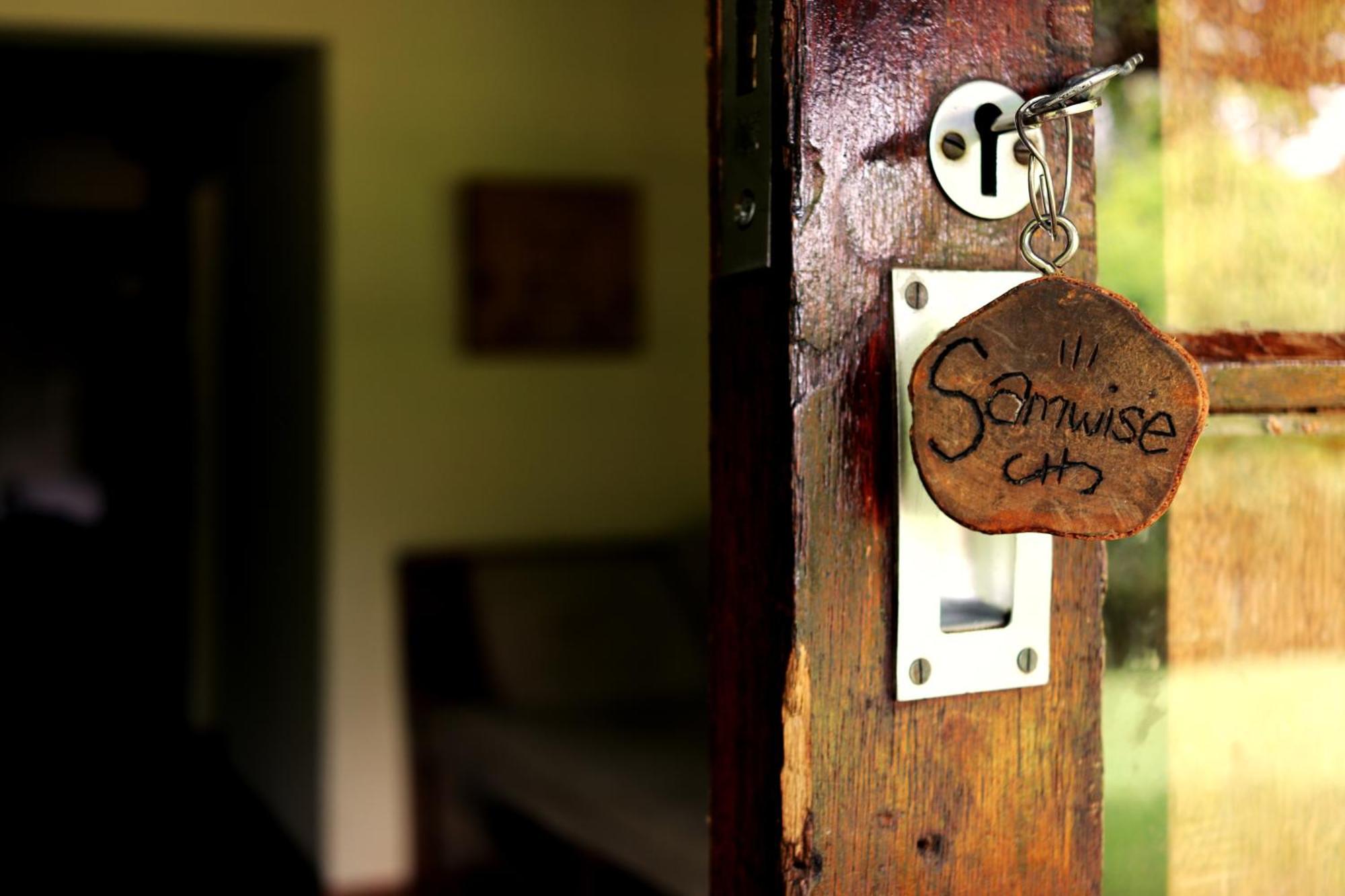 Away With The Fairies Nature Lodge And Backpackers Хогсбэк Экстерьер фото
